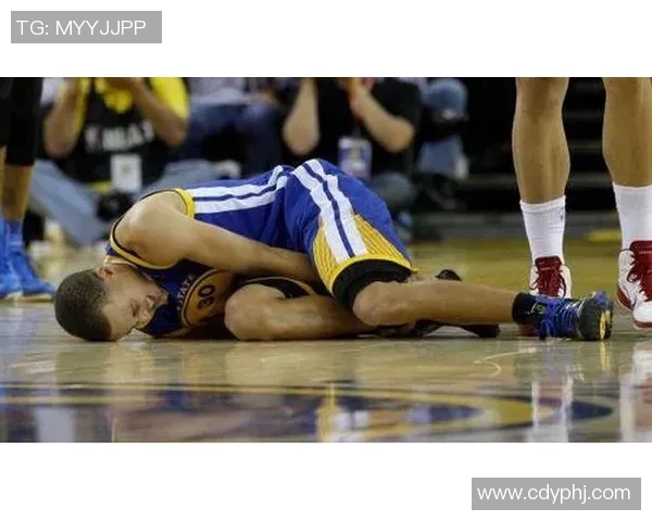 从青涩少年到足球巨星的成长之路与奋斗历程解析