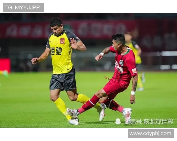 武汉足球队以56分领跑冠军赛积分榜展现强劲实力