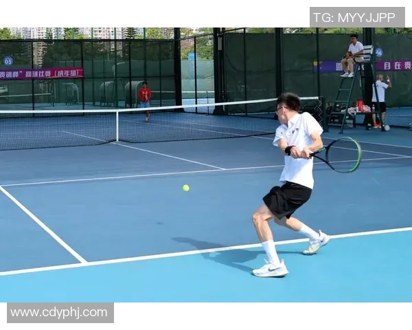 杭州网球队在杯赛中的耐力表现分析与精彩瞬间回顾